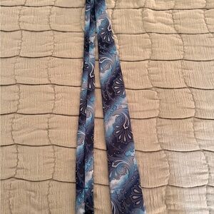 Elegant Blue and Gray Paisley Tie